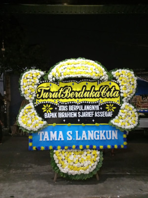 Papan Bunga Duka di Sanding