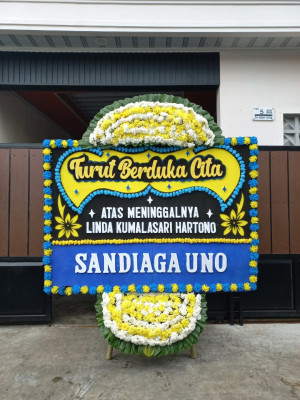 Papan Bunga Duka di Sanding