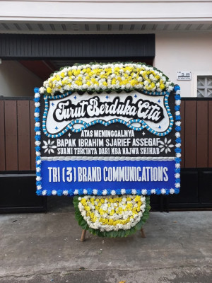 Papan Bunga Duka di Sanding